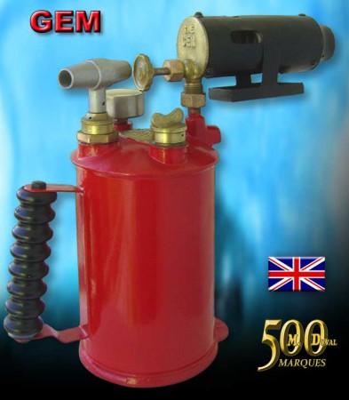 150 - GEM (GB) : Modèle très imposant d'environ 3 litres, hauteur : 36 cm, poids : 4,6 kg (à vide !).